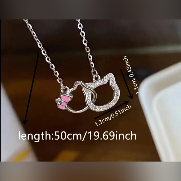 Hello Kitty Elegant Rhinestone Pendant Necklace -  19.5” NIP - Picture 3 of 4